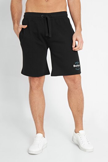 BENCH Shorts & Bermuda Men