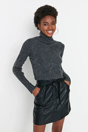 Trendyol Collection Antracit moale texturat crop păr împletit tricotaj pulover TWOAW20KZ1175