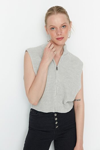 Trendyol Collection Gray Basic Knitwear Crop Vest - Zippered, Twoaw23Hi0015