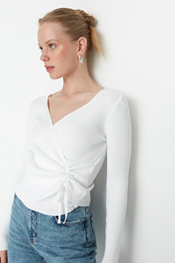 Trendyol Collection Double Breasted Ecru Knitwear Sweater - Gather Detailed TWOAW23KZ00828