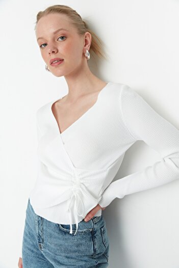 Trendyol Collection Double Breasted Ecru Knitwear Sweater - Gather Detailed TWOAW23KZ00828