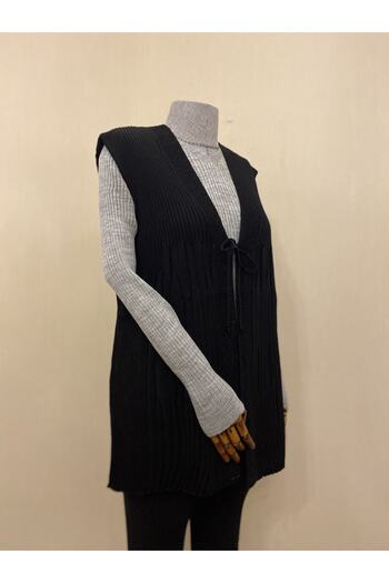 TEK Plus Size Mother Accordion Vest / Black