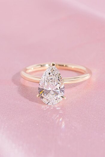 Crystal Diamond Zirconia Laboratuvar Pırlantası 1.50 Karat Damla Tektaş Yüzük