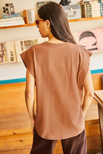 Olalook Women's Bitter Brown Armpit Piece Bat T-Shirt TSH-19000330