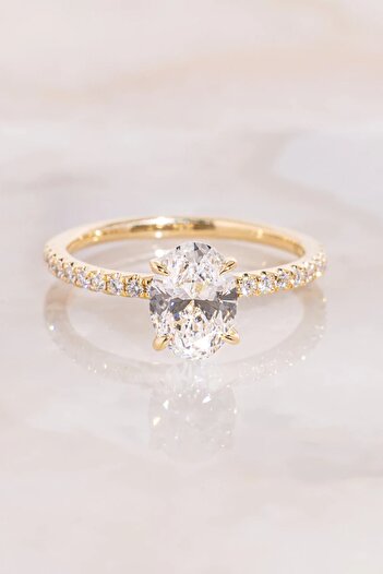 Crystal Diamond Zirconia Işıklı Kutuda, Özel Günler Ve Evlilik Teklifi Için 0.50 Karat Tektaş Yüzük