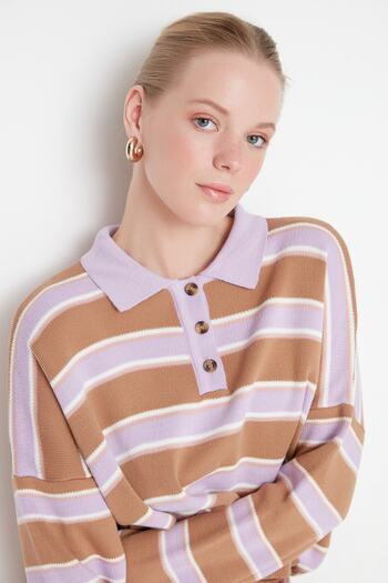 Trendyol Collection Трикотажен пуловер с поло деколте с камилски райета - Twoaw22Kz0217