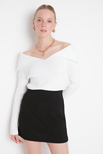 Trendyol Collection Carmen Collar Ecru Knitwear Sweater - Twoaw22Kz0993