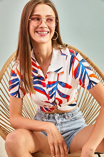 Bianco Lucci Women's Hoop Detailed Tie-Up Crop Shirt