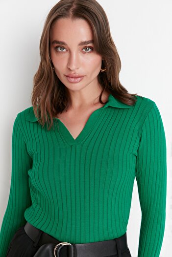 Trendyol Collection Zöld ujjú, részletes pólógalléros kötöttáru pulóver TWOAW21KZ1113