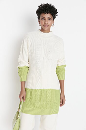 Trendyol Modest Εκρού μέση και μανίκια Color Blocked Crew Neck Πλεκτό πουλόβερ TCTAW23KZ00067