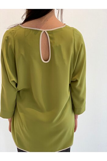 AYHAN Backless Blouse with Chain Detail on the Collar