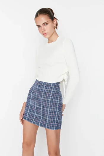Trendyol Collection Indigo kostkovaná vzorovaná tvídová tkanina Mini tkaná sukně TWOAW23ET00017