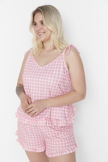 Trendyol Curve Pink Gingham Patterned Suspender Knitted Pajamas Set Tbbss22Ai00000