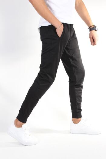 TREND YAŞAR Unisex μαύρο φούτερ με ελαστικά πόδια