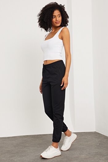 Maldia Women's Black Combed Ribbed Sweatpants