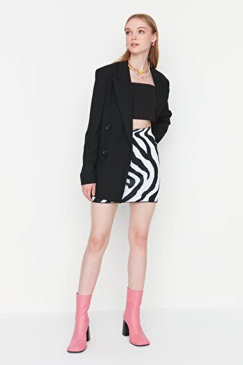 Trendyol Collection Чорна спідниця-трико з анімалістичним малюнком TWOAW23ET00065