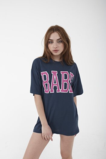 Mad&Calf Μπλουζάκι Unisex Oversize Babe με εμπριμέ Loose Cut