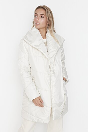 Trendyol Collection Bunda Ecru Oversize Shawl Collar Puffer Coat Jacket TWOAW23MO00164