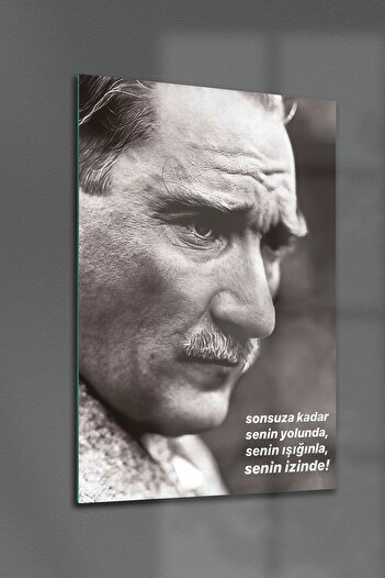 Decovetro Tablou din sticlă cu portretul lui Ataturk scris