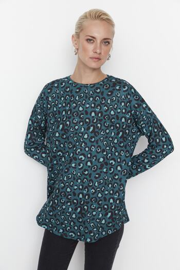 Trendyol Collection Green Patterned Oversize Knitted Blouse TWOAW23BZ00389