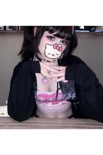 Köstebek Anime Sanrio Kuromi And My Melody - Γυναικείο T-shirt Sitcom με λουράκι