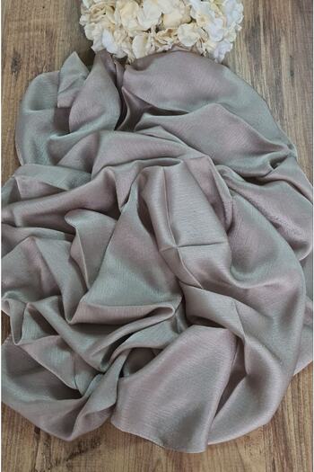 Nilbutik Shiny Shawls with Janjan