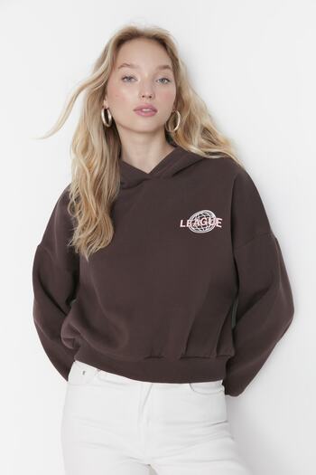 Trendyol Collection Кафяв суитшърт с детайлен принт на гърба и дебел полар отвътре TWOAW22SW0711