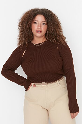 Trendyol Curve Кафяв изрязан пуловер с детайли от трикотаж TBBAW23AN00096