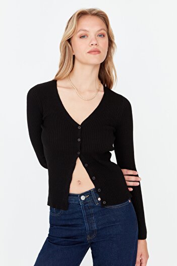 Trendyol Collection Black Basic V-Neck Knitwear Cardigan Knitwear Cardigan TWOAW23HI0019