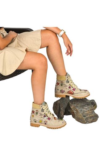 NOOSY Boots
