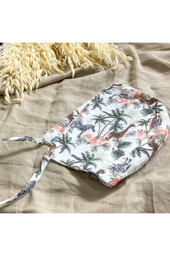 Li Puna Giraffe Patterned Muslin Baby Bonnet Lpbn04