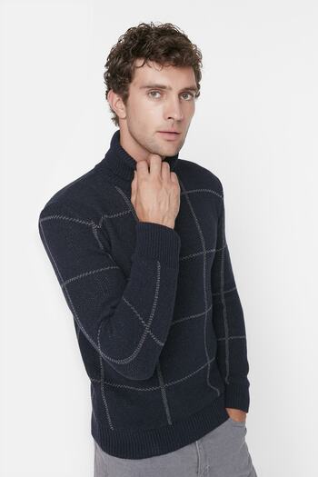 Trendyol Collection Πλεκτό πουλόβερ Navy Blue Turtleneck Slim Fit - Μάλλινο καρό σχέδιο TMNAW21KZ0398