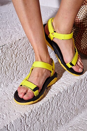 Altın Adım Unisex Non-Slip Sole Sports Sandals - Yellow