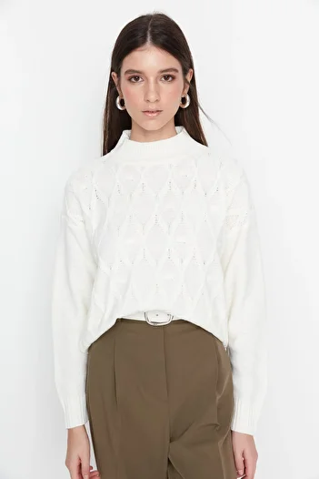 Trendyol Collection Ecru Knit Detailed Knitwear Sweater TWOAW22KZ2291