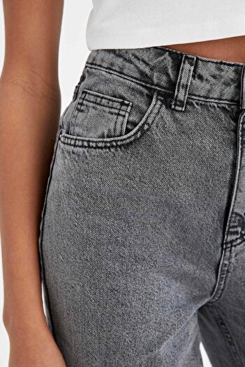 Trn JNS 90's Smoked Lycra Super High Waist Loose Jean Trousers