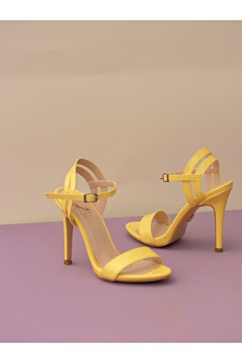 AYAKKABI PRENSİ Classic Sari Matte Women's Classic Heeled Shoes