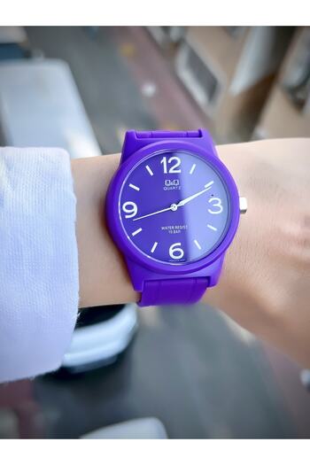 Q&Q Unisex Silicone Cord Sports Wristwatch - Waterproof