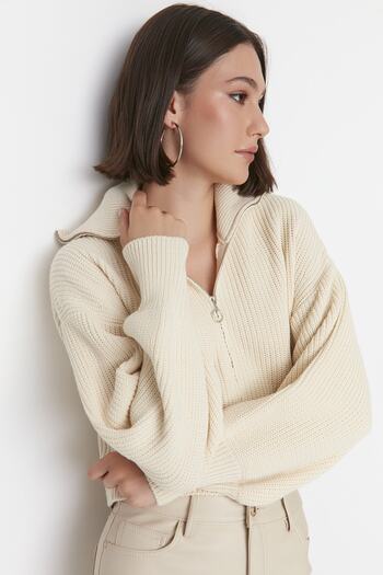 Trendyol Collection Ecru Knitwear Crop Cardigan - Zippered, Twoaw23Hi00373