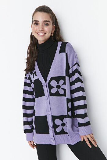 Trendyol Modest Purple Floral Patterned Knitwear Cardigan TCTAW23HI00028