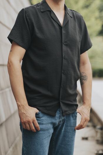 bombe Men's Shirt Short Sleeve Ayrobin Black