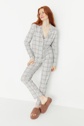 Trendyol Collection Καρό γκρι πλεκτό σετ πιτζάμες - 100% βαμβάκι THMAW20PT0266