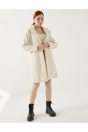 MEECY Women's Ecru Boucle Coat