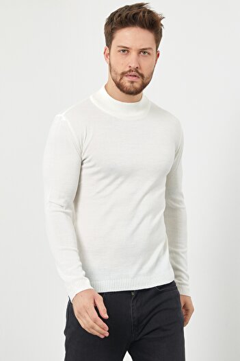 DawRazz Men's White Full-Neck Turtleneck Plain Sweater