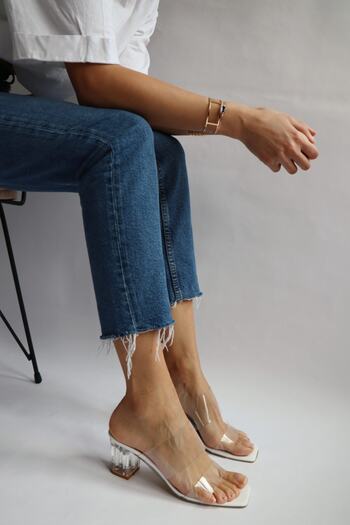 Ömer Ediz Shoes Прозорі капці білі на підборах 5 см