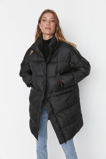 Trendyol Collection Černá Oversize Dlouhá Krátká Použitelná Volitelná Puffer Bunda TWOAW23MO00197