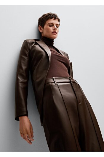 MANGO Woman Δερμάτινο τζάκετ μπλέιζερ Oversize