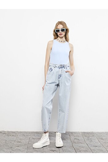 LC Waikiki Pantaloni de damă cu talie înaltă Mom Fit Buzunar