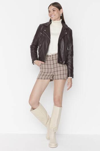 Trendyol Collection Khaki tkané šortky s vysokým pasem TWOAW23SR00033