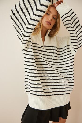 Happiness İstanbul Dámský ecru černý stojáček na zip s pruhovaným oversize svetrem YY00077