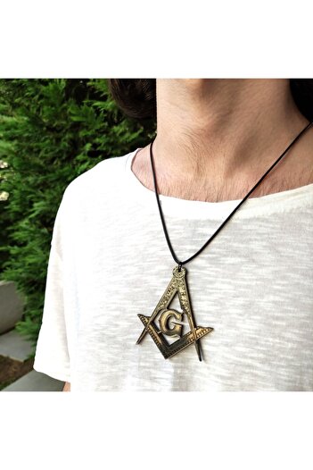 Market66 Mason Masonic Harf G Gönye V Pergel Büyük Boy 7cm Siyah Akrilik Kolye Ucu Deri Kayış